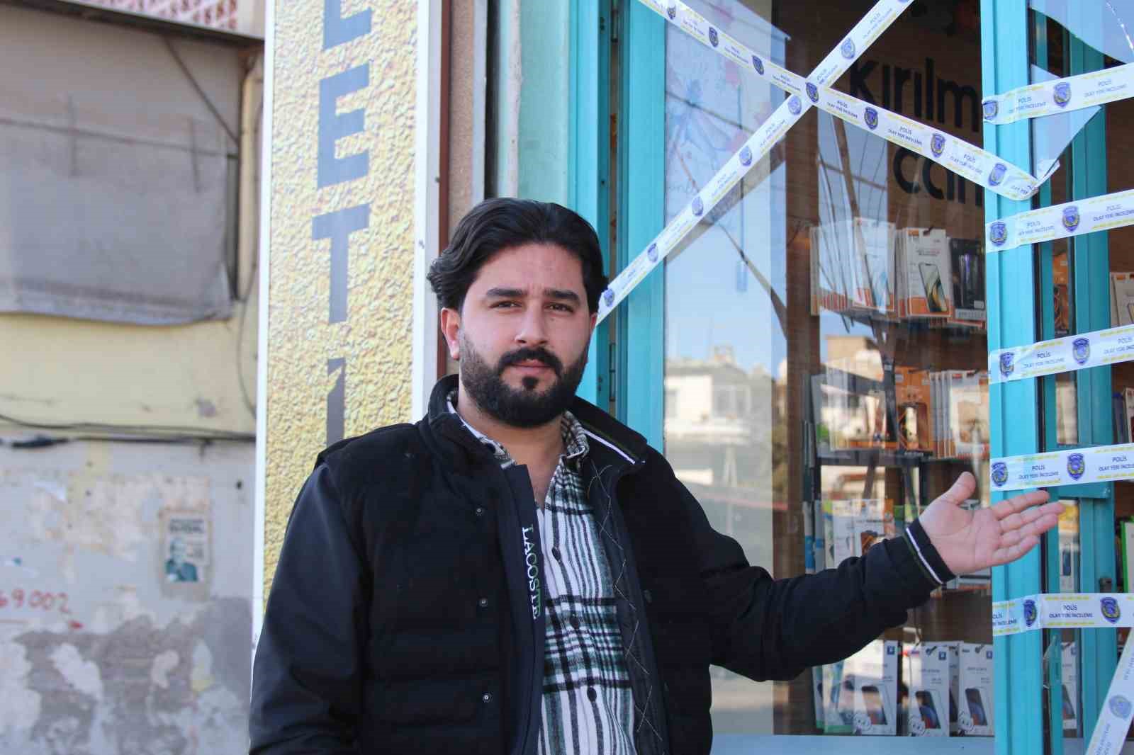 Parke taşıyla camları kırıp iş yerini soyanlar tutuklandı
