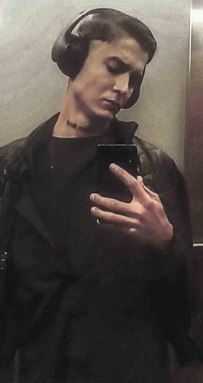 Parkta oğlunu 37 bıçak darbesiyle öldüren babaya ağırlaştırılmış müebbet talebi
