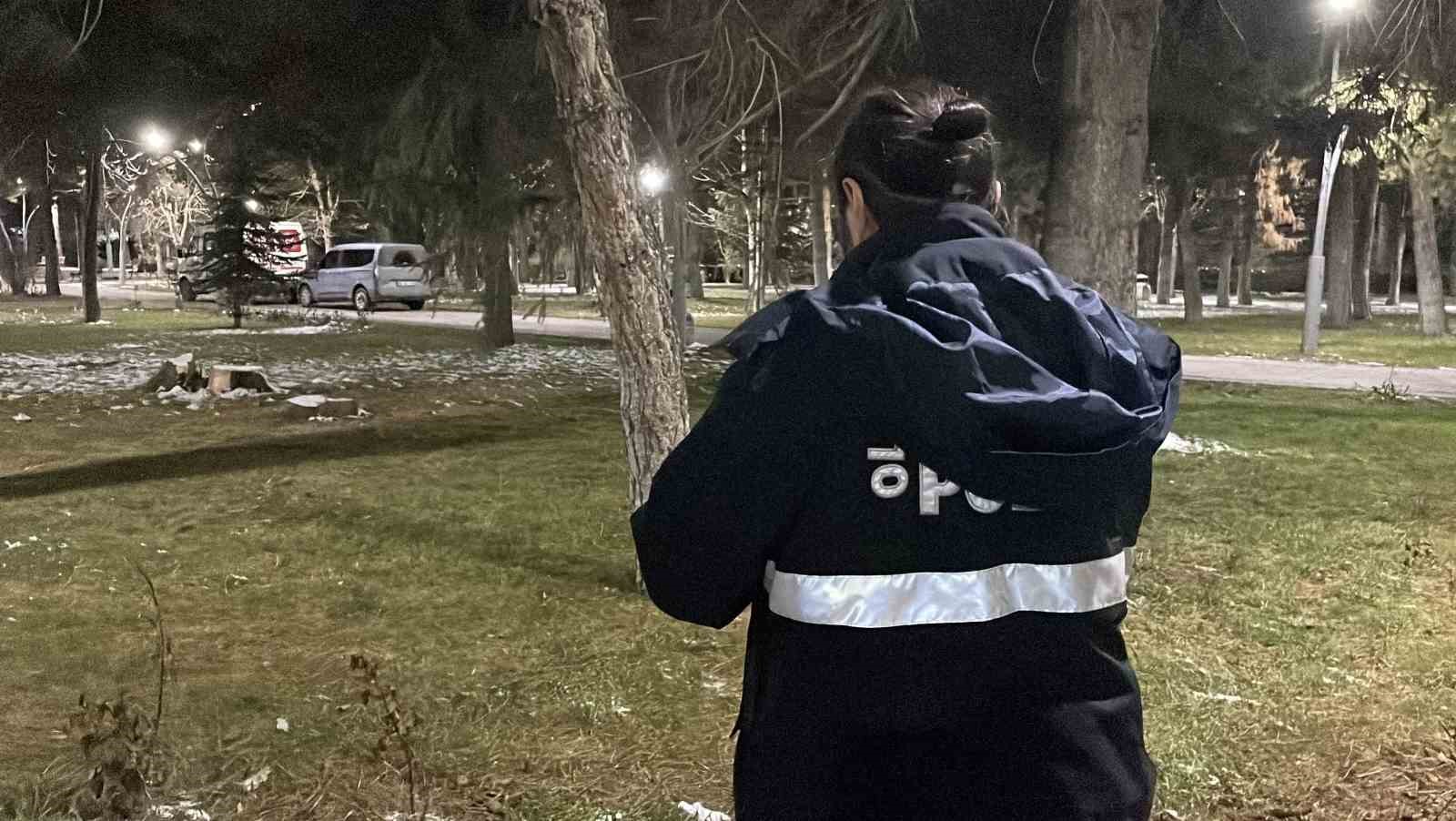 Patlamayan iftar topu paniğe neden oldu: Ses bombası kontrollü olarak patlatıldı
