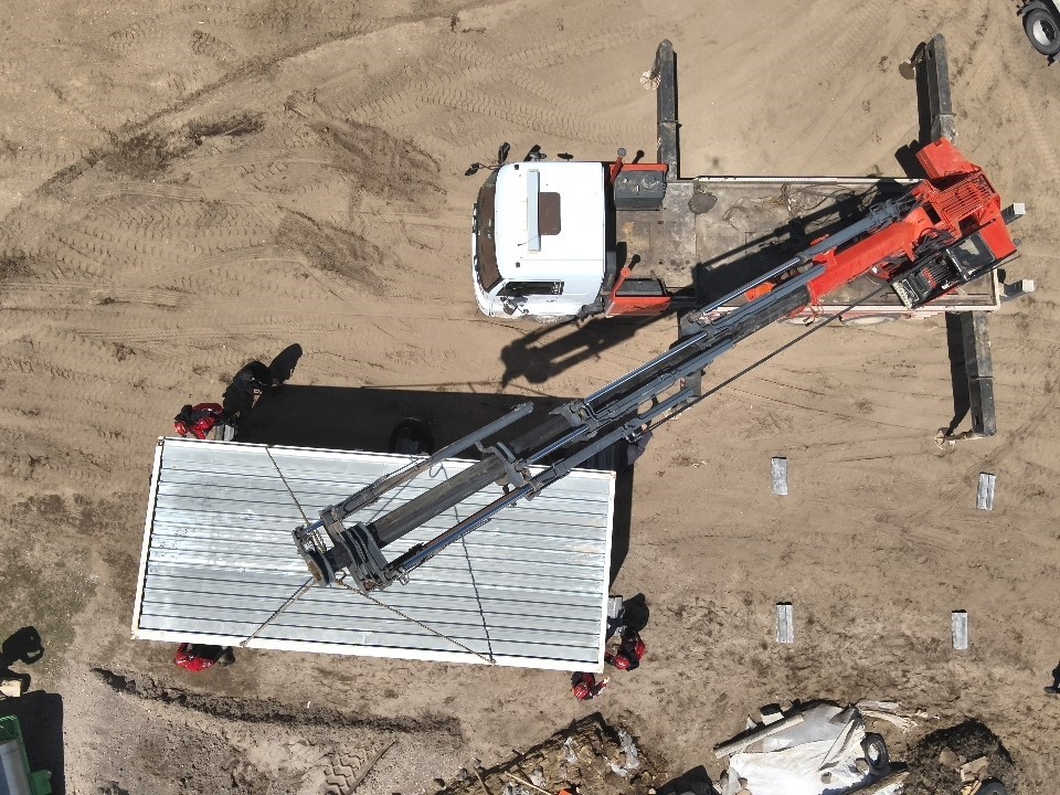 Patnos’ta deprem sonrası barınma ihtiyacı karşılandı
