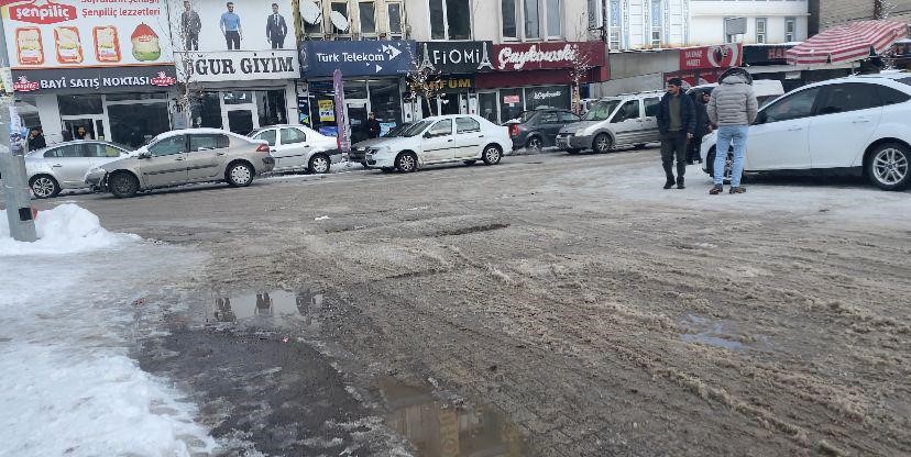 Patnos’ta hayat durma noktasına geldi
