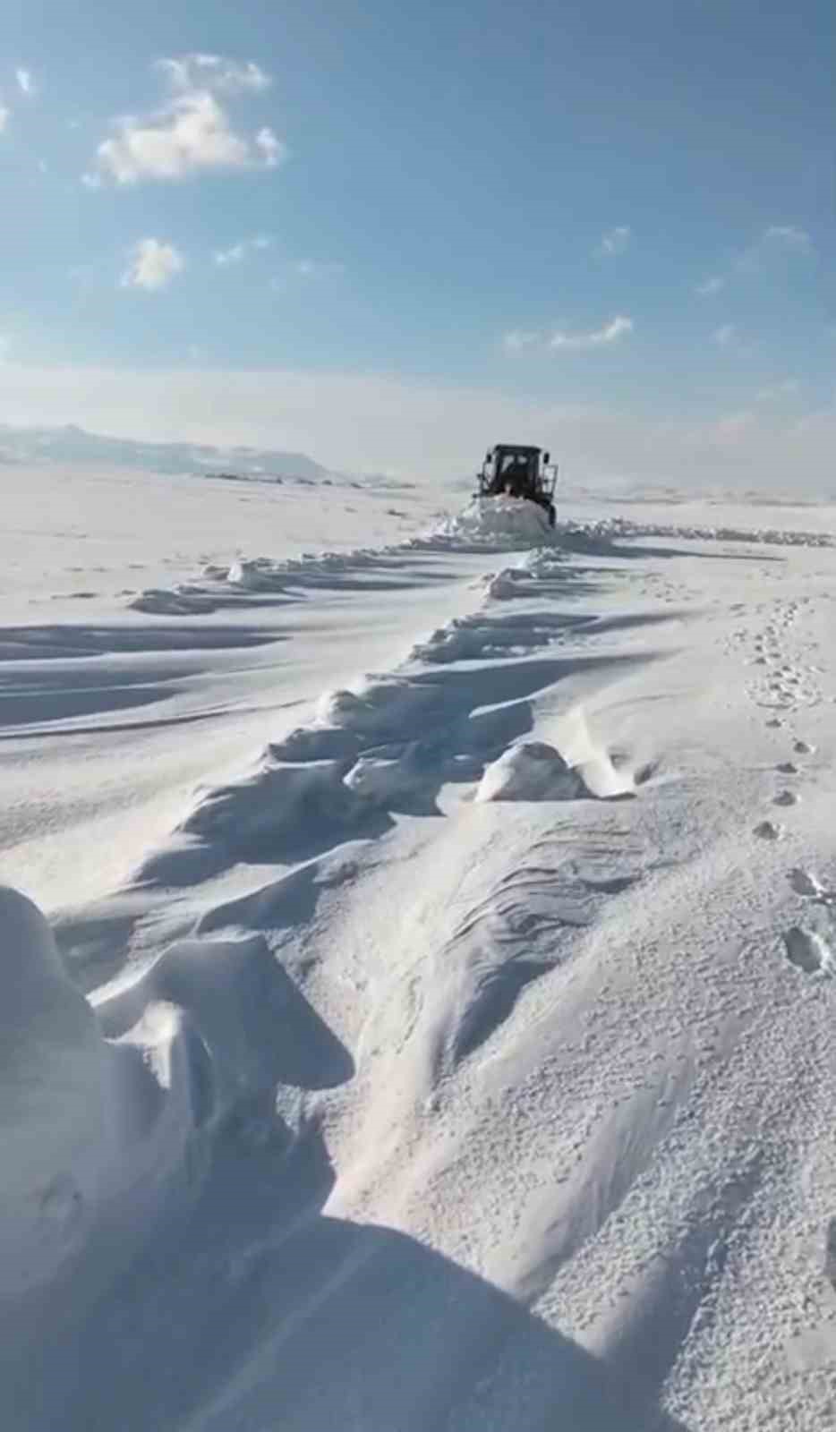 Patnos’ta kapanan köy yolları yeniden ulaşıma açılıyor
