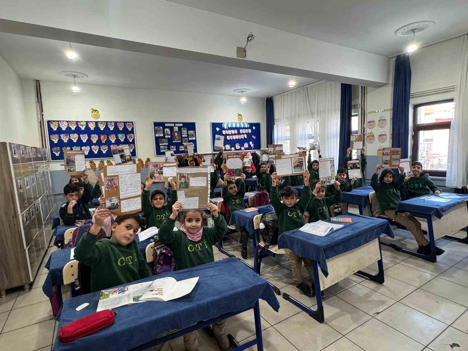 Patnos’ta minik gazetecilerden sınıf gazetesi
