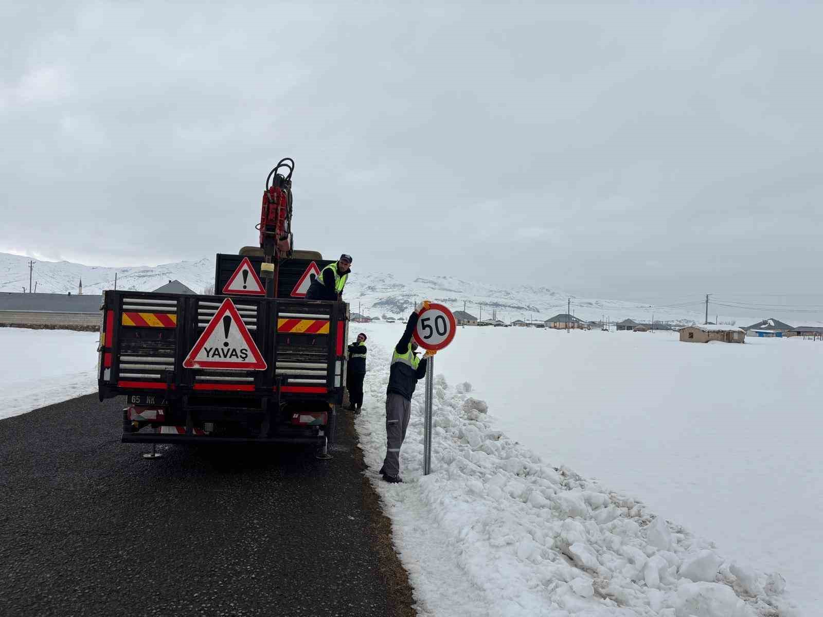 Patnos’ta trafik levhalarına düzenleme
