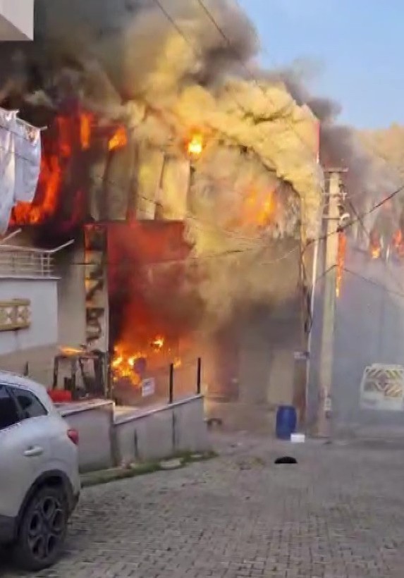 Patrondan nezarethanede para teklifi iddiası: "Başını kaldır bana bak, sigortalı söyle"
