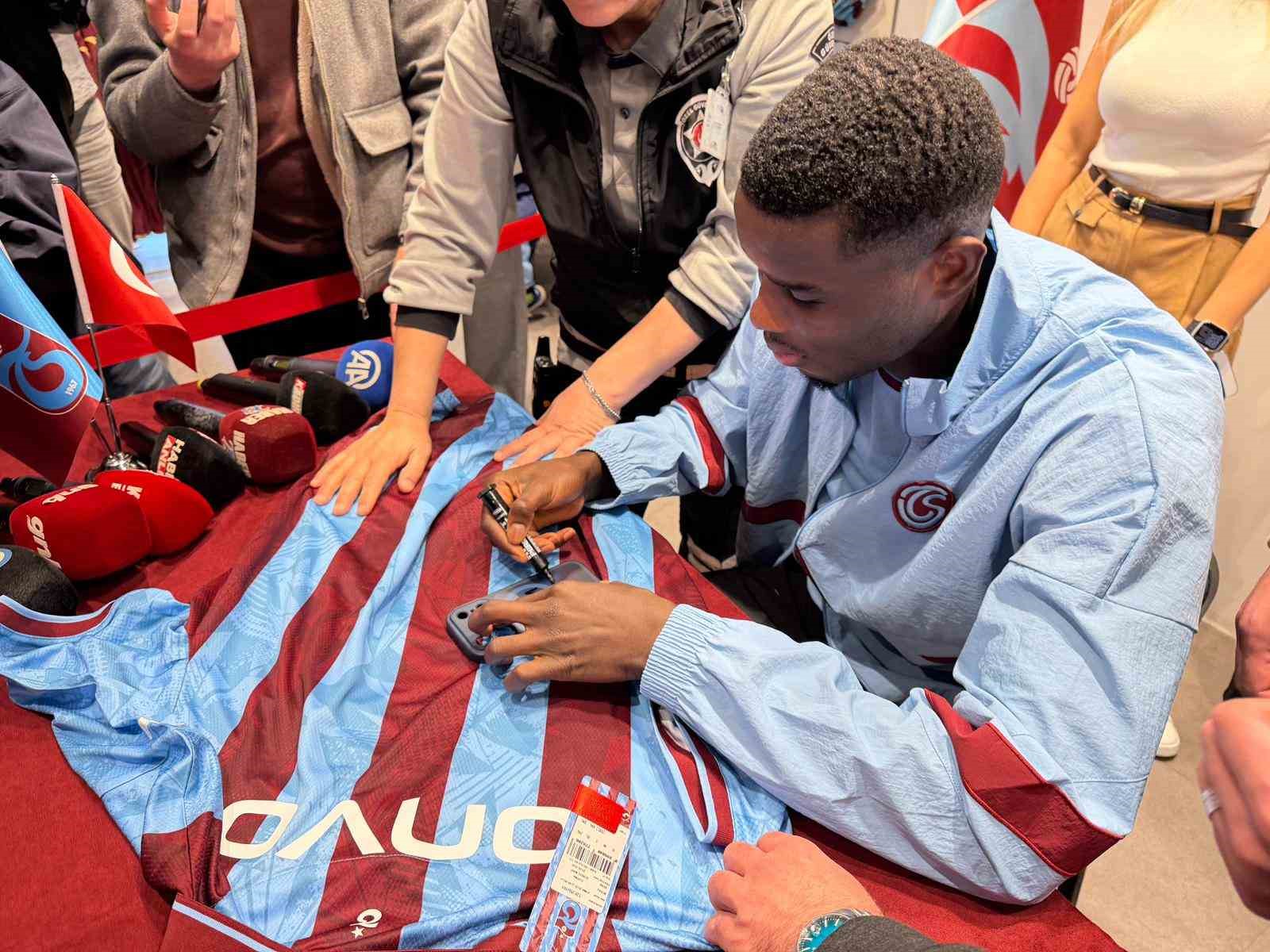 Paul Onuachu: "Maçları kazanıp sonuna bakacağız"
