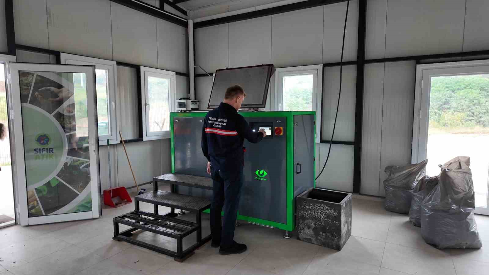 Pazar yerlerinden toplanan organik atıklar gübreye dönüştürülüyor
