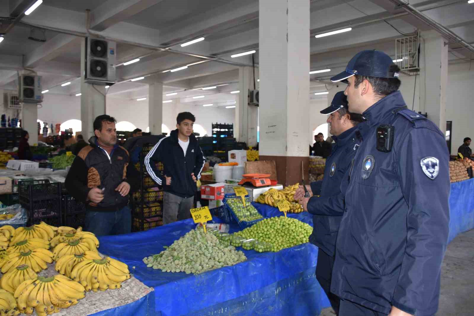 Pazarcının hilesi pes dedirtti
