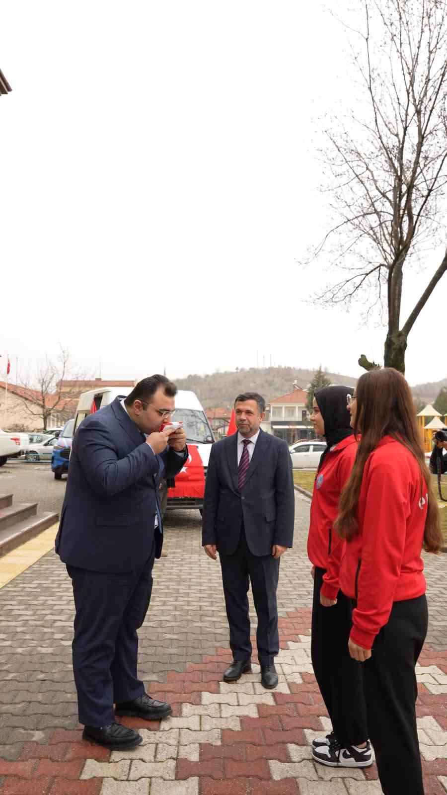 Pazarlar’da "Bayrağa saygı koşusu" düzenlendi
