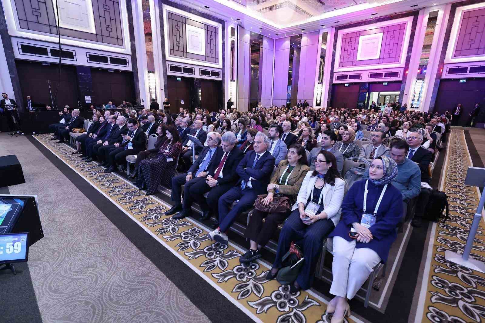 Pediatri dünyası İstanbul’da buluştu
