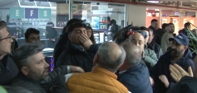 PERPA Ticaret Merkezi’nde seçim sonrası yönetim devri krizi
PERPA Ticaret Merkezi’nde seçim sonrası yönetim devri krizi