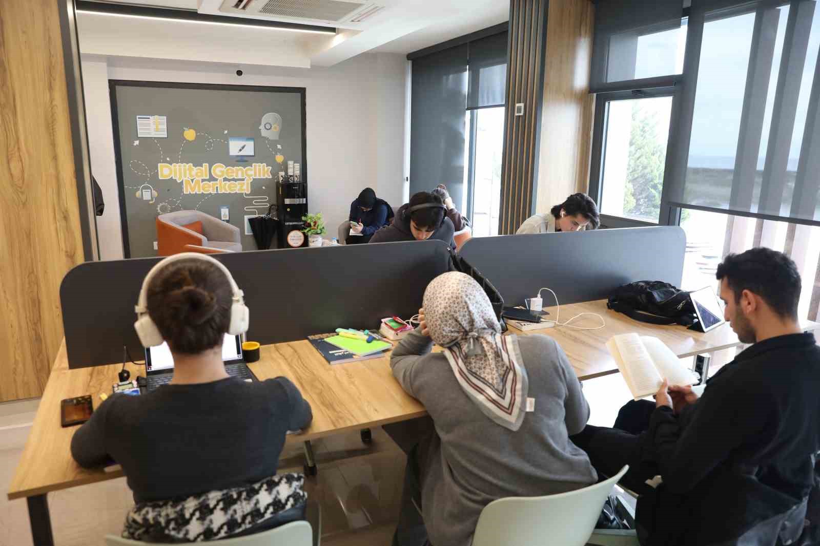 PETEK Genç yoğun ilgi görüyor
