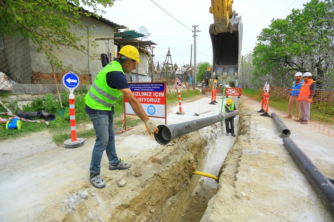 Pınarkent’in altyapı sorunu 200 milyonluk yatırımla tarihe karışıyor
Pınarkent’in altyapı sorunu 200 milyonluk yatırımla tarihe karışıyor
