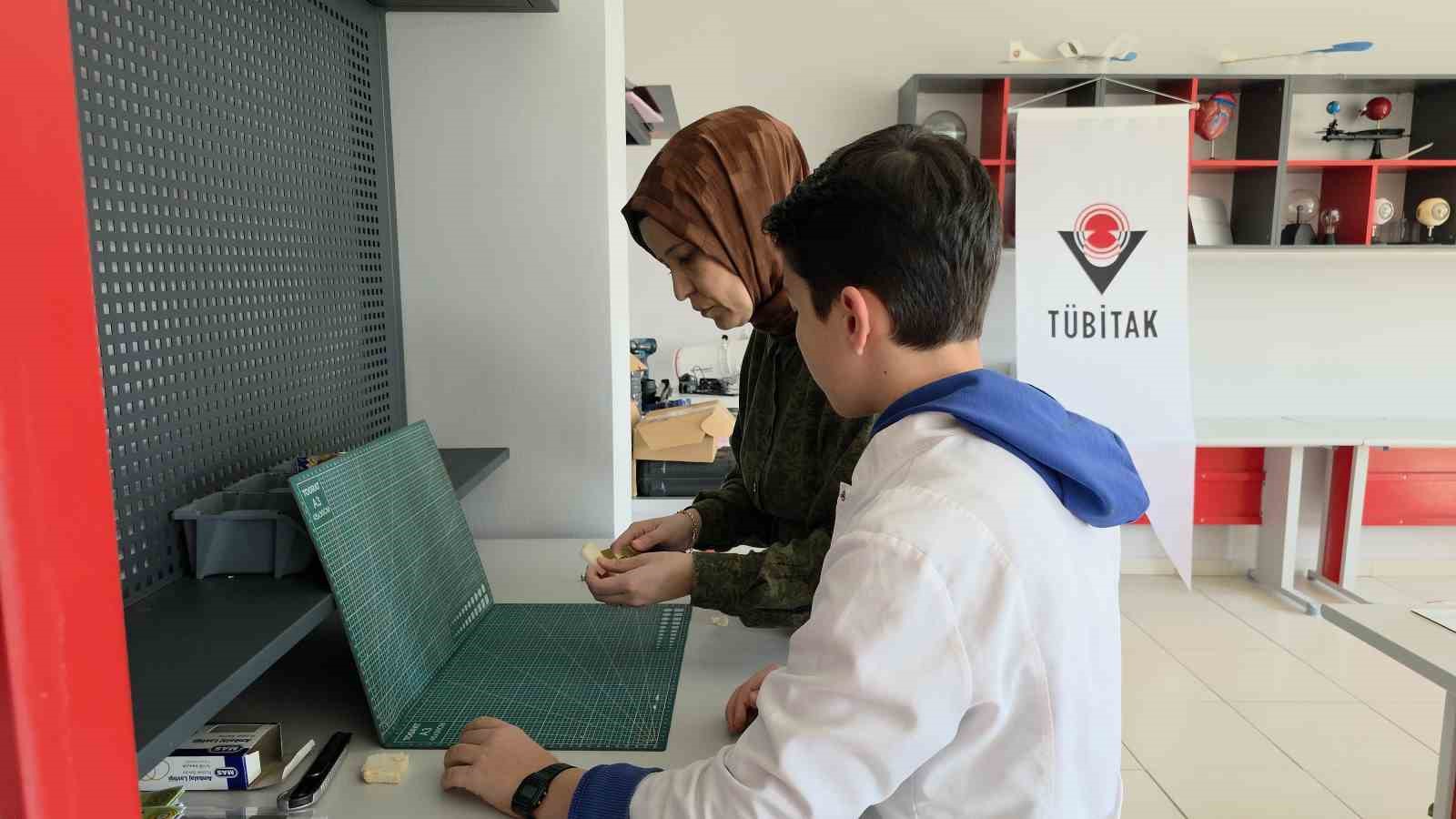 Pirinç kabuklarından yalıtım malzemesi üretti
