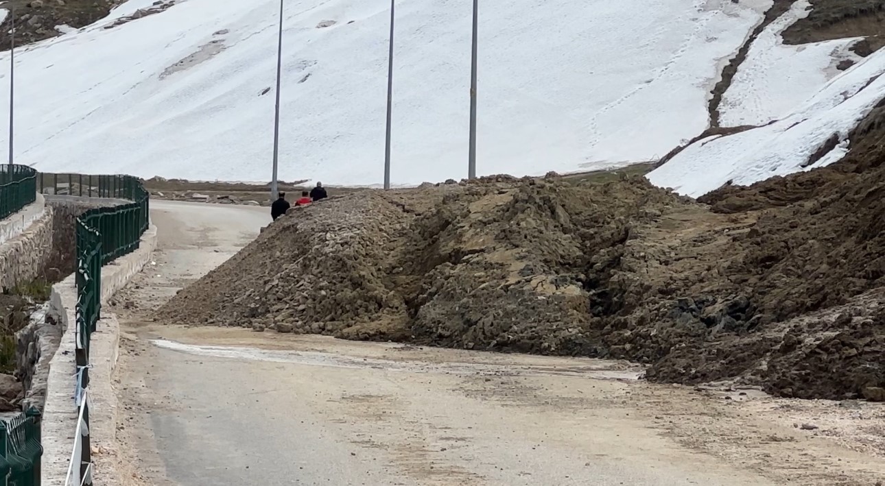 Pizok yolu 13 gündür kapalı
