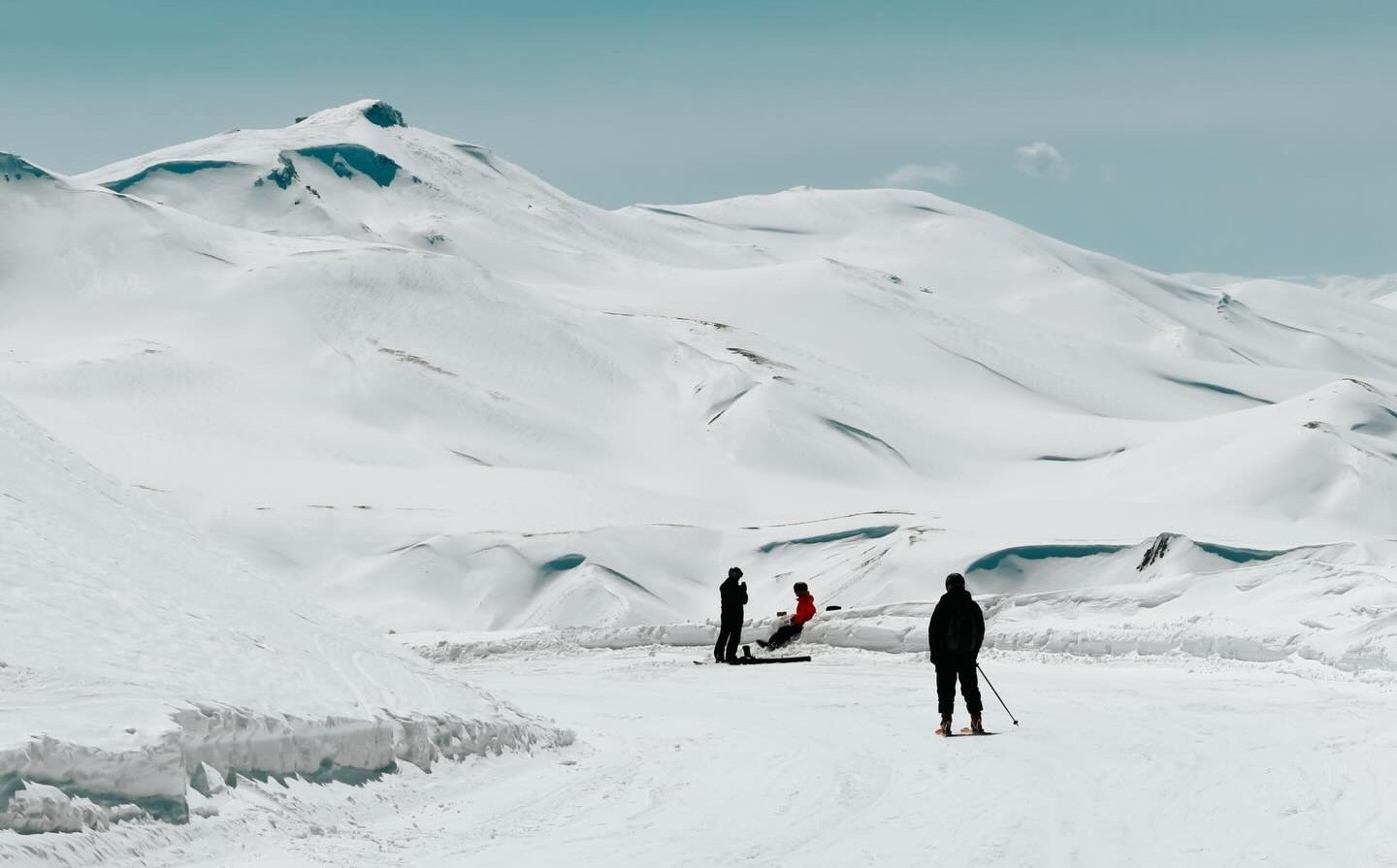 Plaj kenarı değil Palandöken’in zirvesin şezlong keyfi
