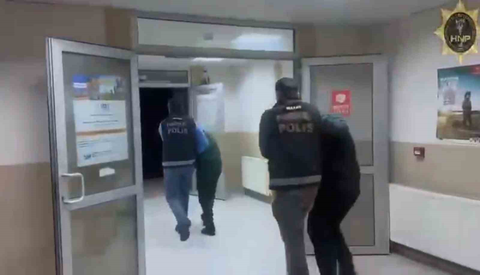 Plastik pervaneler içerisinde 107 kilogram ağılığında 642 bin uyuşturucu hap ele geçirildi
