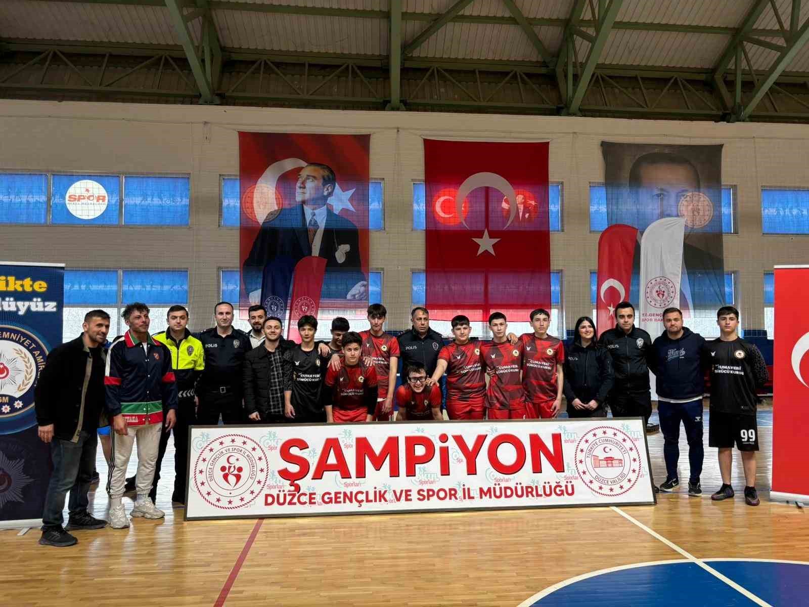 Polis Haftası etkinliklerinde 5x5 Futsal turnuvası yapıldı
