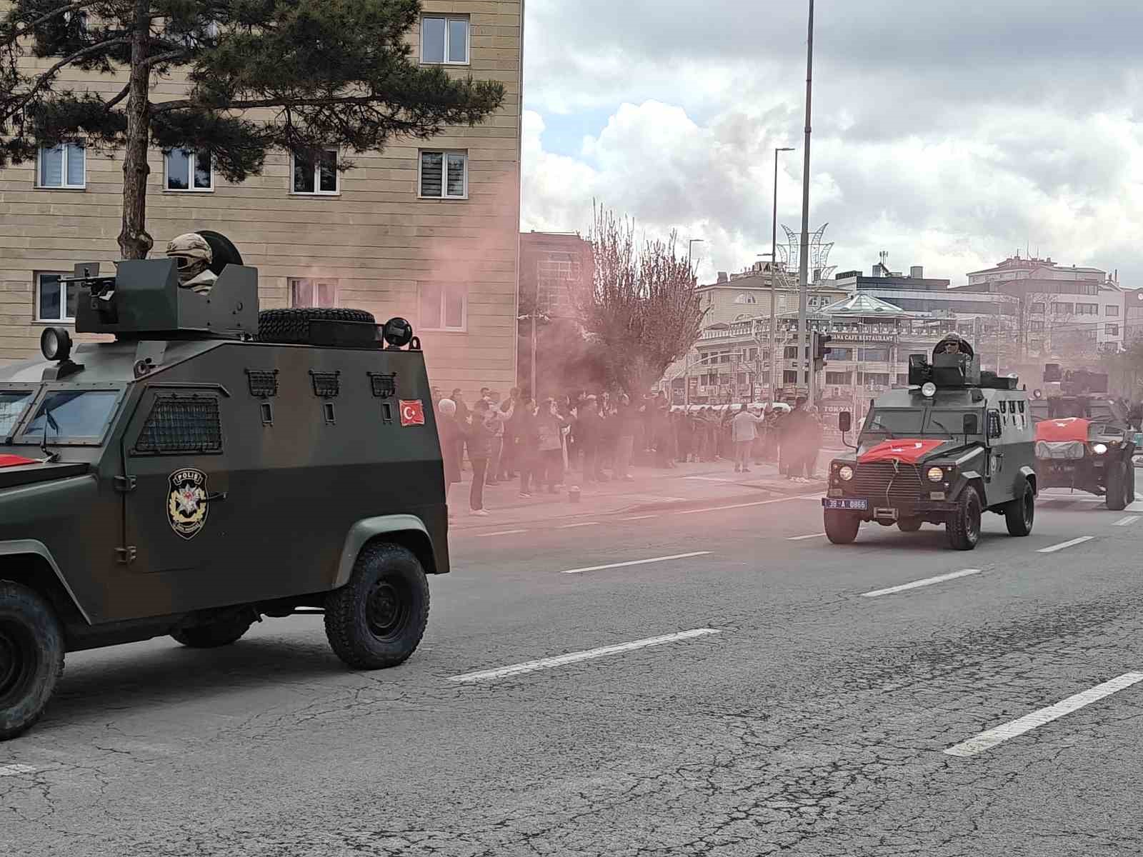 Polis haftasında Özel Harekat’tan nefes kesen gösteri
