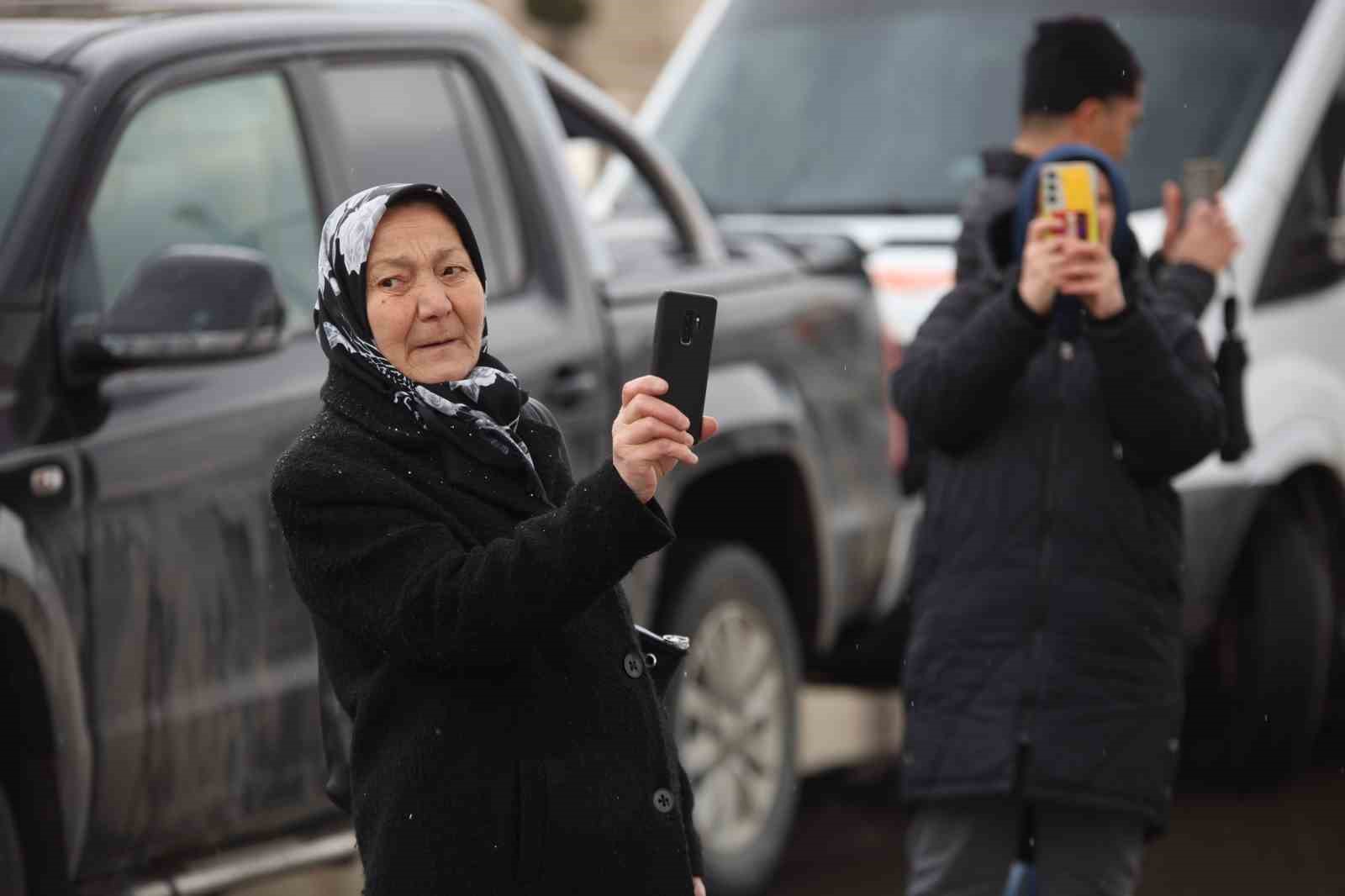 Polis özel harekatın helikopterli gösterisi nefes kesti
