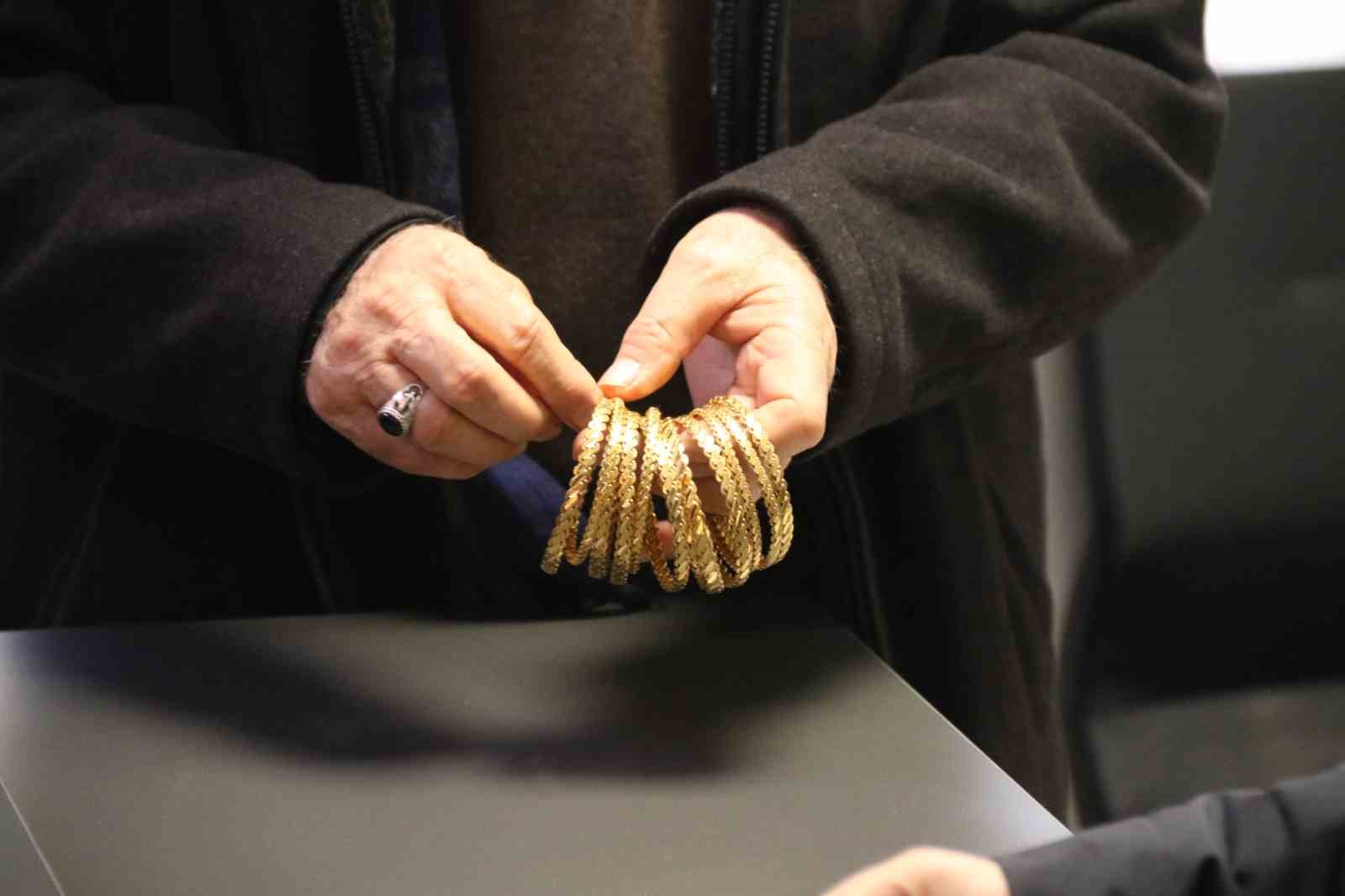 Polis ve savcı yalanına inanıp 5 milyon lirasını kaptırdı
