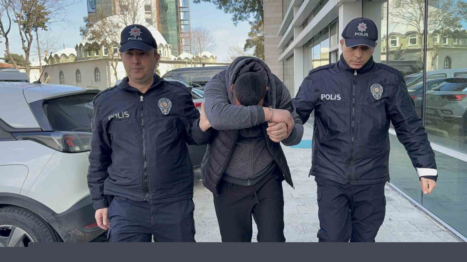 Polislere saldırıp polis aracına zarar veren alkollü şahıs tutuklandı
