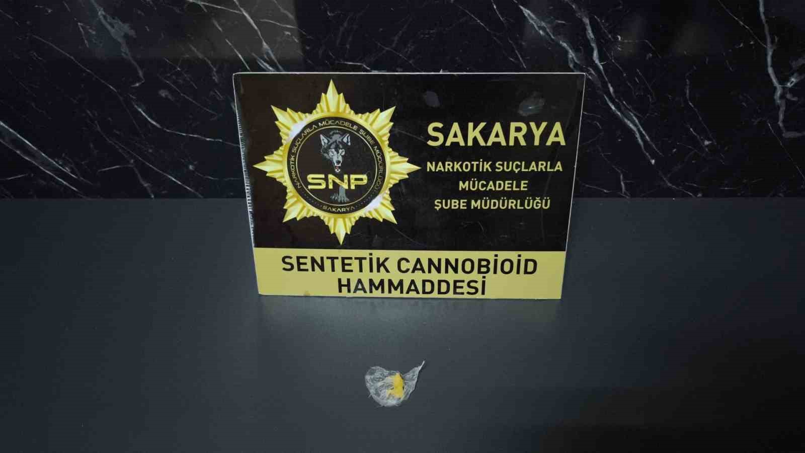 Polisten iki ilçede uyuşturucu operasyonu: 3 tutuklama
