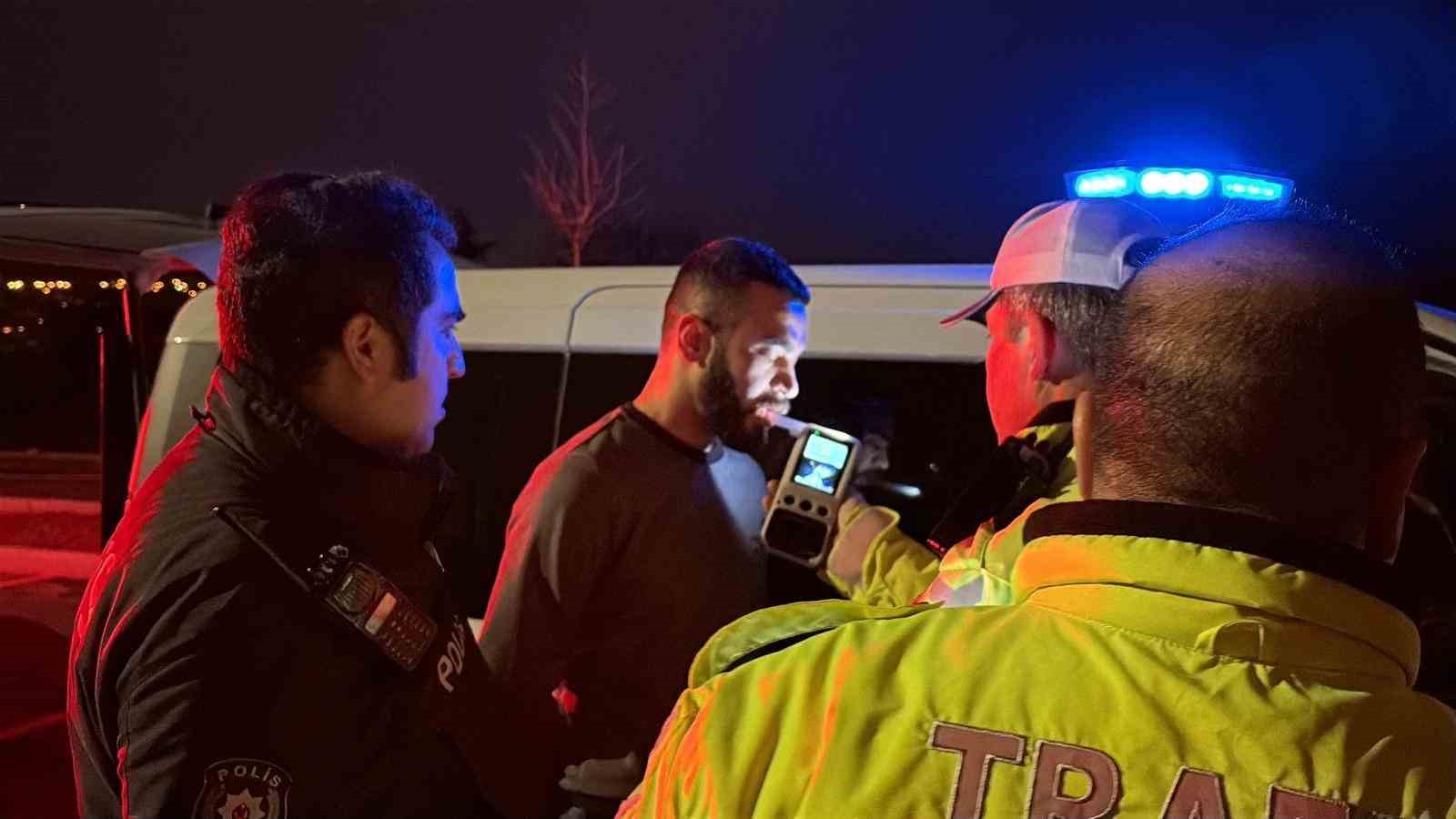 Polisten kaçan alkollü sürücü kaza yapınca yakayı ele verdi
