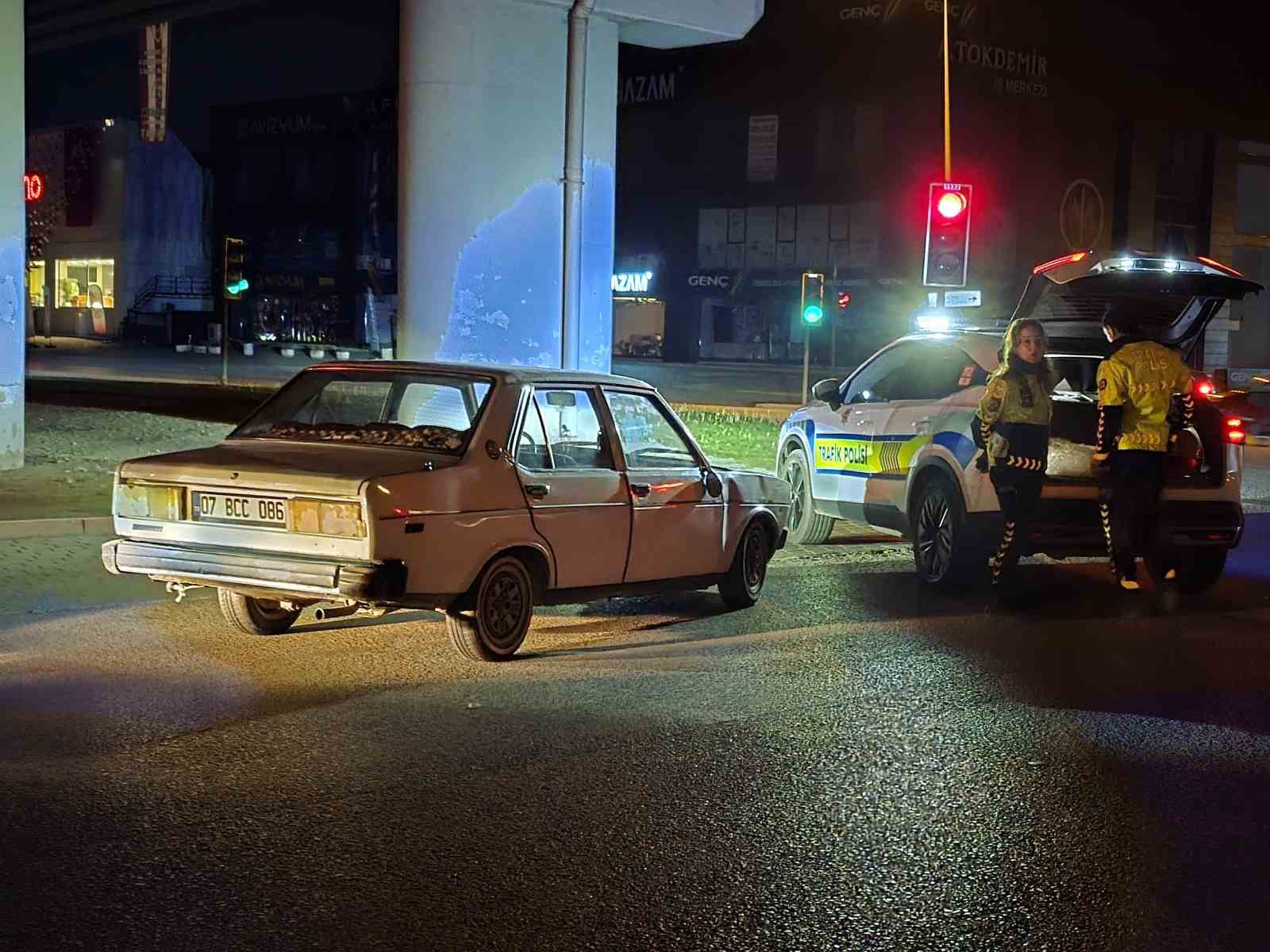 Polisten kaçan alkollü sürücüye 400 bin TL ceza
