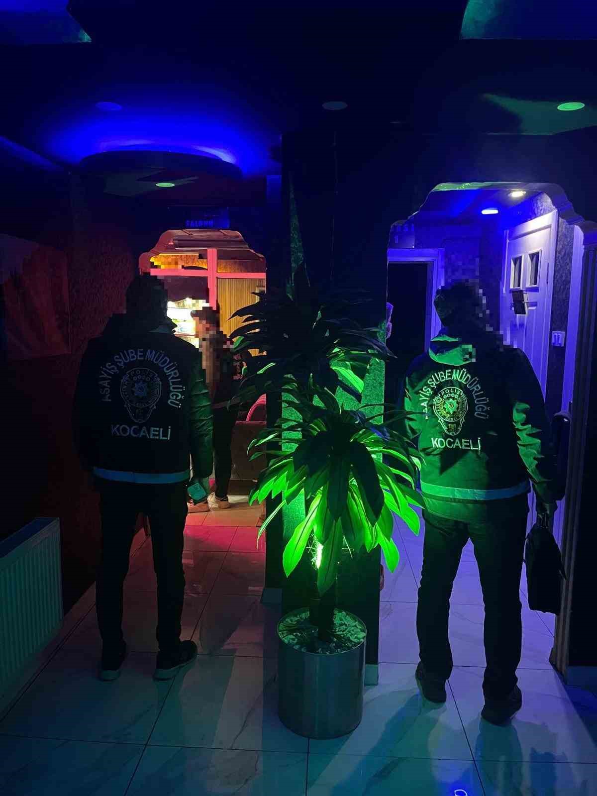 Polisten masaj salonlarına denetim
