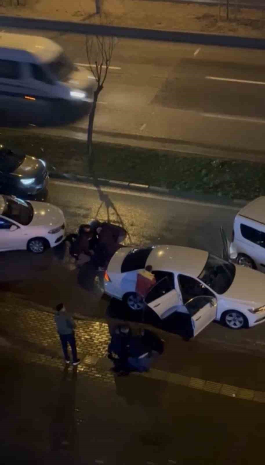 Pompacı kılığına girdi, el bombalı arabayı böyle yakaladı
