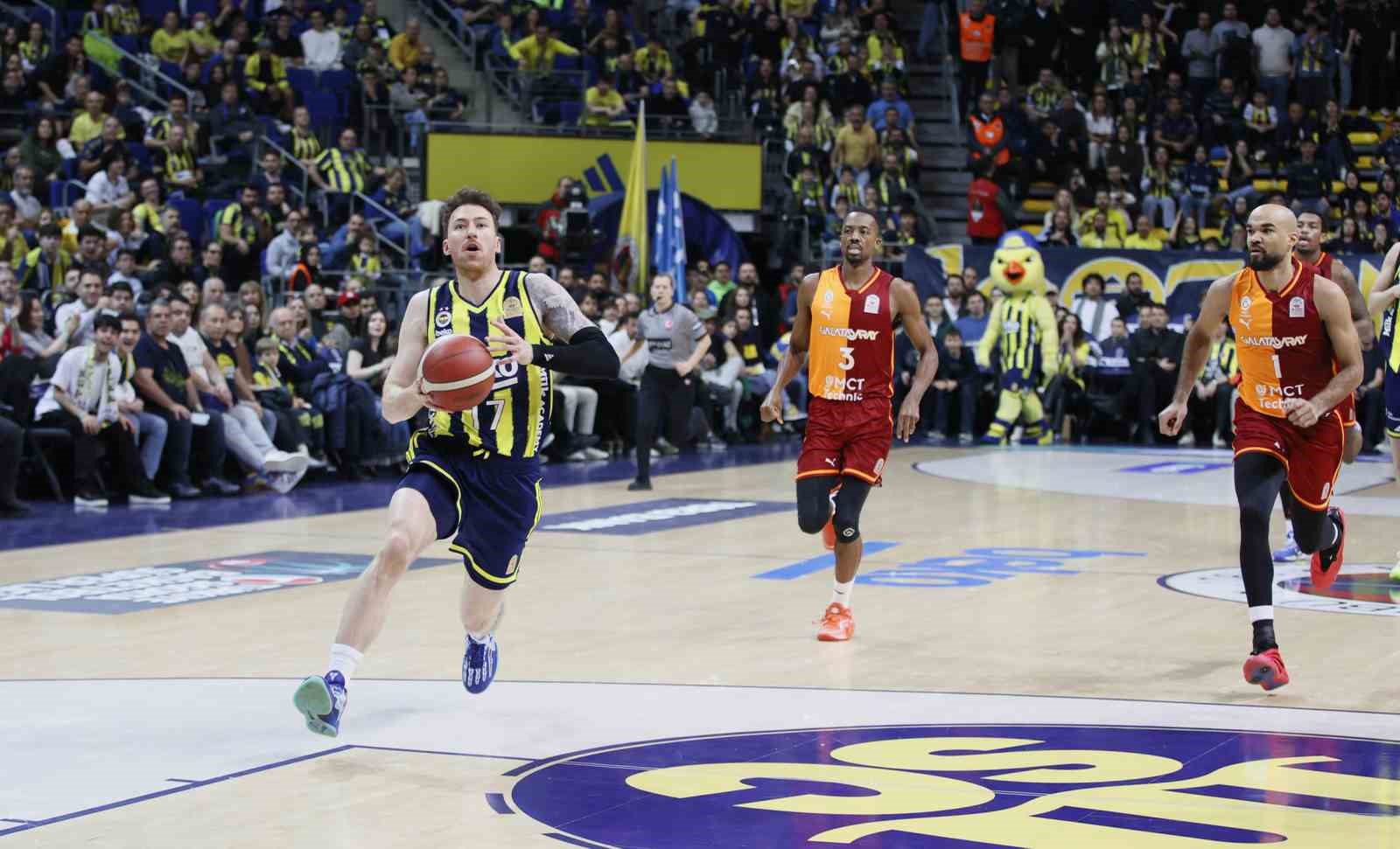 Potadaki derbide kazanan Fenerbahçe

