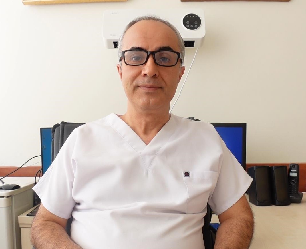 Prof. Dr. Demir: "Elektromanyetik radyasyona maruz kalmamak için elektrikli cihazların çalışmadıkları sürede mutlaka kapalı tutulması gerekiyor"
