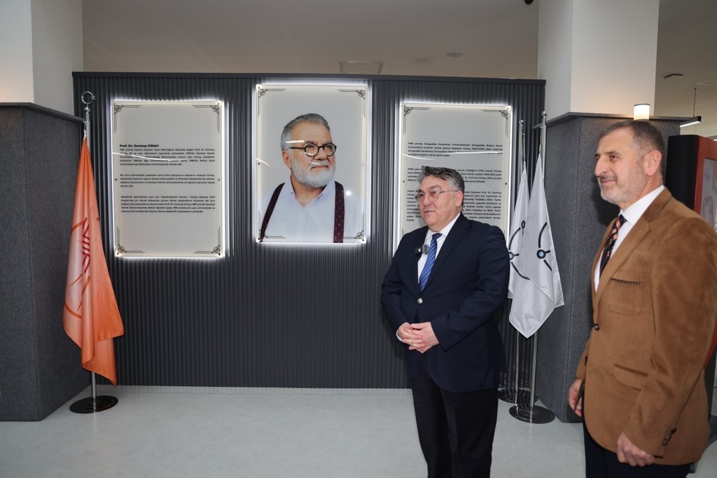 Prof. Dr. Durmuş Günay Kütüphanesi öğrenci ve akademisyenlerin hizmetine açıldı
Prof. Dr. Durmuş Günay Kütüphanesi öğrenci ve akademisyenlerin hizmetine açıldı