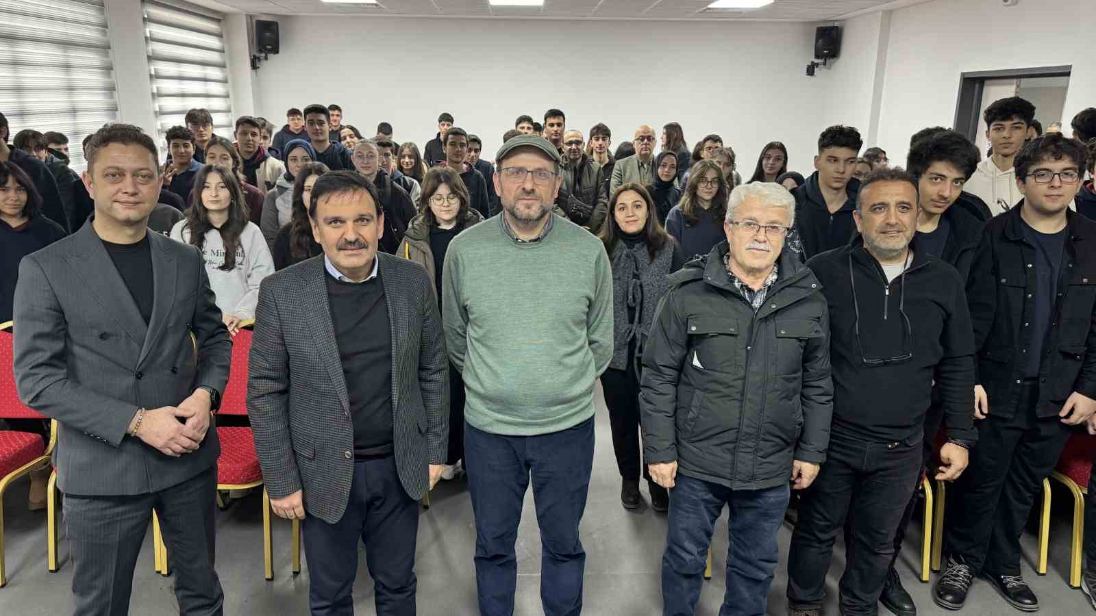 Prof. Dr. Güğercin,  yıllar sonra okuluna gelerek tecrübelerini anlattı

