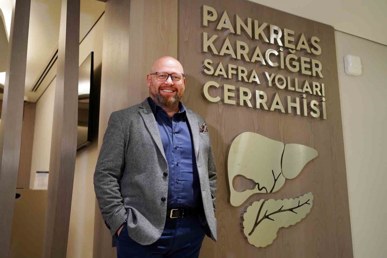 Prof. Dr. Güralp Onur Ceyhan: "25-27 sene öncesi hastalarda yüzde 10 olan 5 yıl sağ kalım oranı, ameliyat sonrası şimdi yüzde 50-54’lere çıktı"
