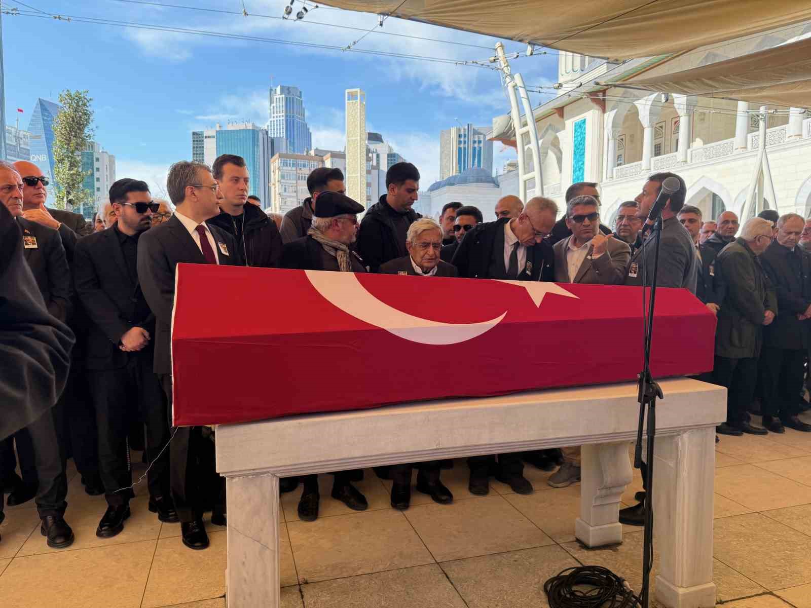 Prof. Dr. Hasan Hüsrev Hatemi, son yolculuğuna uğurlandı
