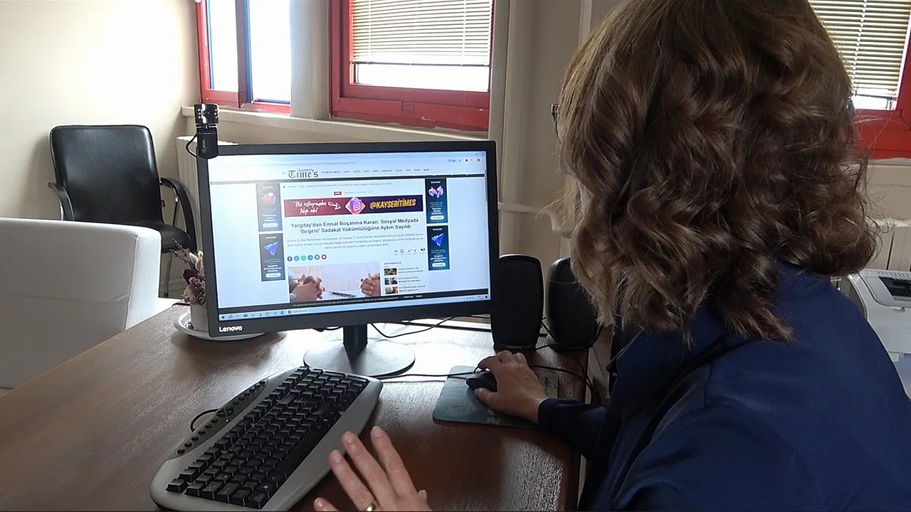 Prof. Dr. Hatice Kumcağız’dan sosyal medya uyarısı: "Sosyal medya bıçak gibidir"
