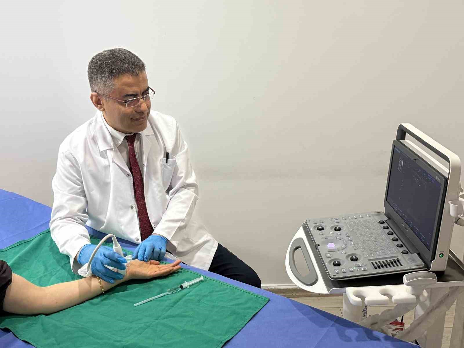 Prof. Dr. İrfan Koca: "Hidrodiseksiyon ile ağrıya değil nedene müdahale ediyoruz"
