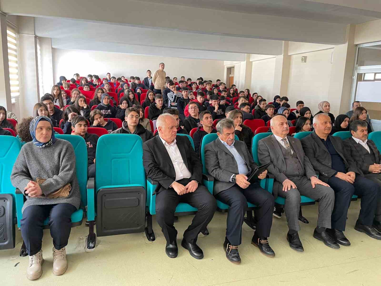 Prof. Dr. Necmettin Erbakan, vefat yıl dönümünde adını taşıdığı Fen Lisesi’nde anıldı
