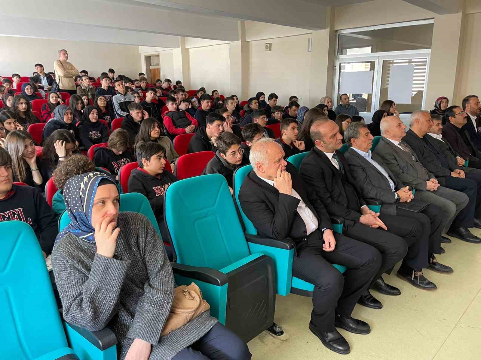 Prof. Dr. Necmettin Erbakan, vefat yıl dönümünde adını taşıdığı Fen Lisesi’nde anıldı
