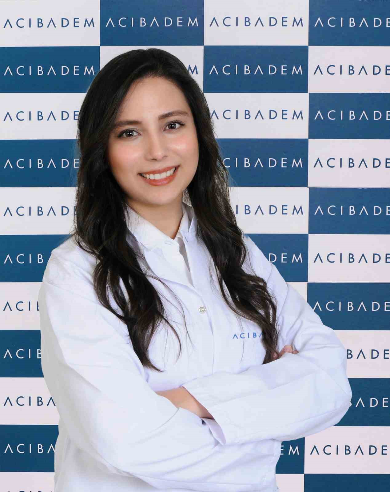 Psikolog Giriş: "Yapay zeka psikoloğum olabilir diyorsanız yanılıyorsunuz"
