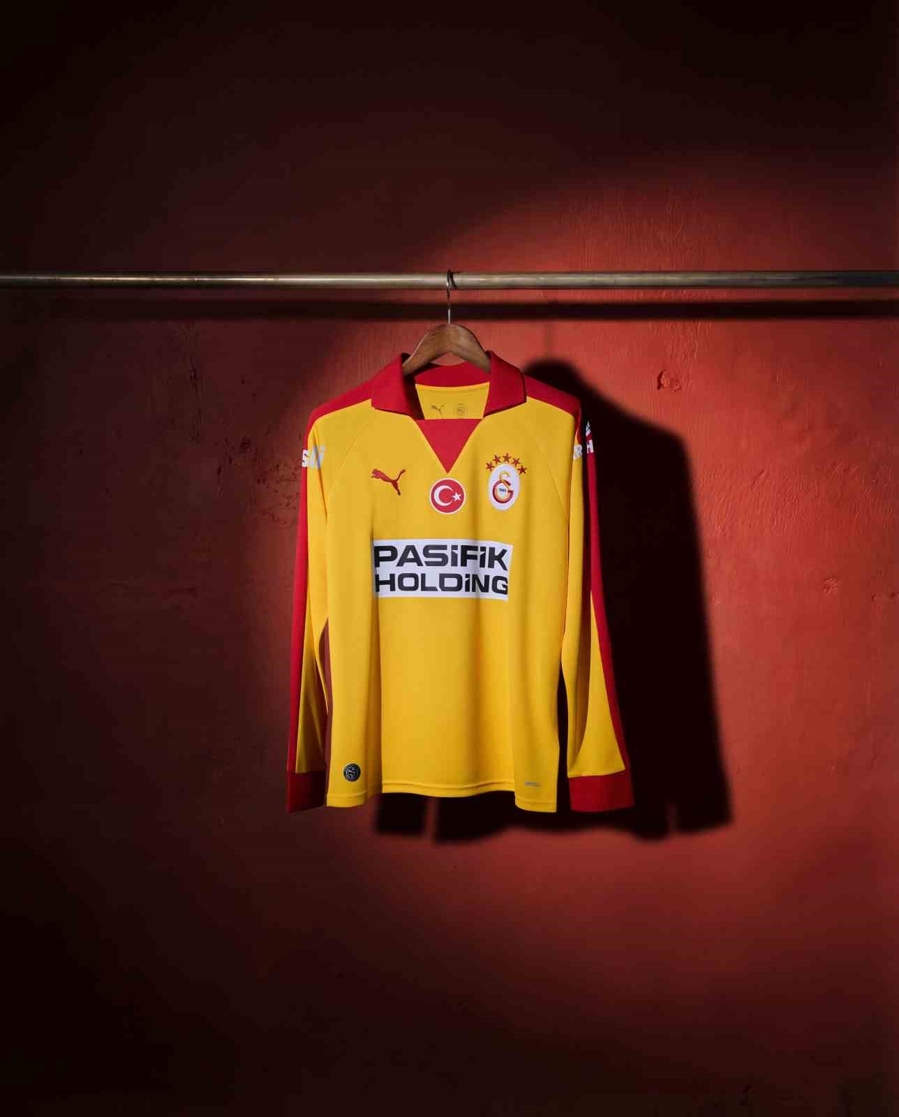 Puma’dan Galatasaray’a retro tasarım
