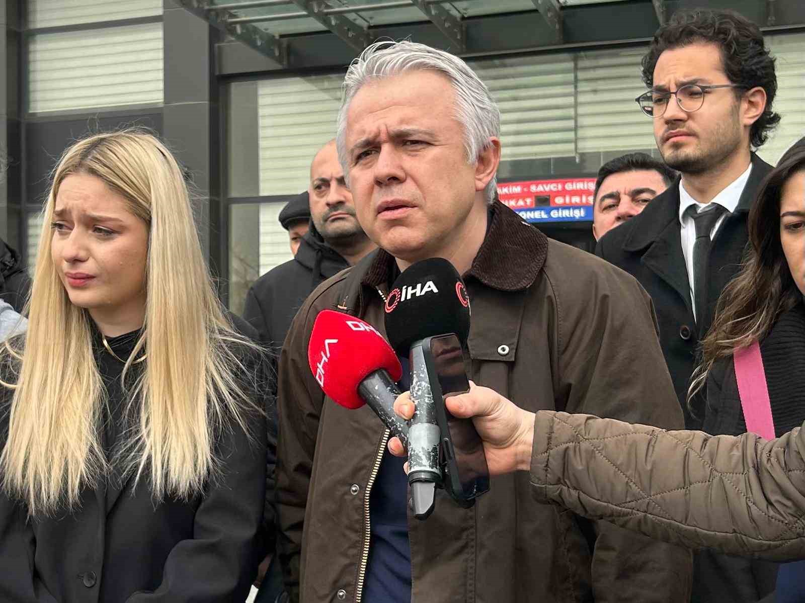 Pursaklar’da yaşıtını bıçaklayarak öldüren çocuğa 12 yıl hapis cezası
Pursaklar’da yaşıtını bıçaklayarak öldüren çocuğa 12 yıl hapis cezası