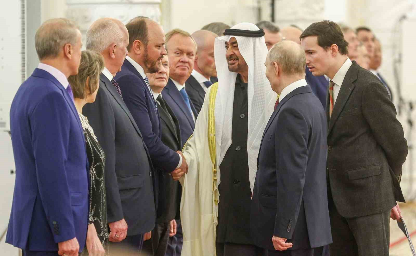 Putin: "İran hattındaki güncel gelişmeleri de hep birlikte yakından takip ediyoruz"
Putin: "İran hattındaki güncel gelişmeleri de hep birlikte yakından takip ediyoruz"