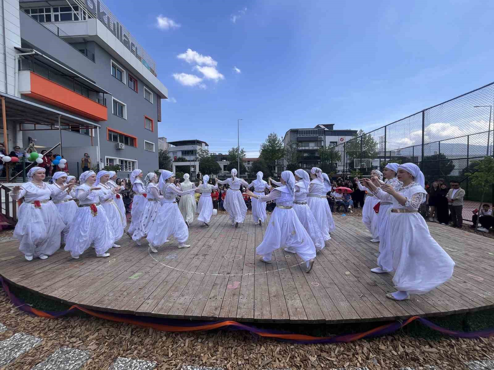 Radikal Okulları öğrencilerinden 23 Nisan’a özel görsel şölen
