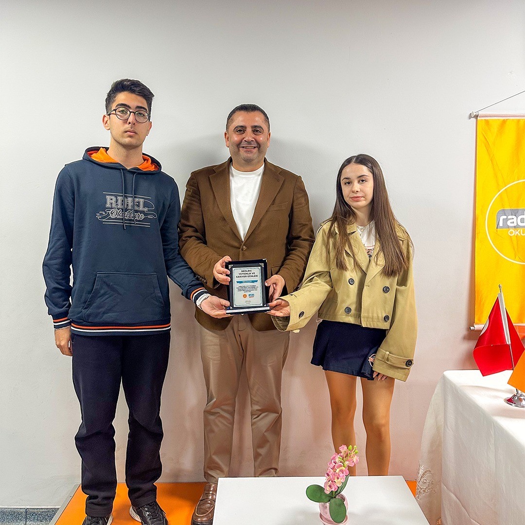 Radikal Okullarında kariyer günleri etkinliği düzenlendi
