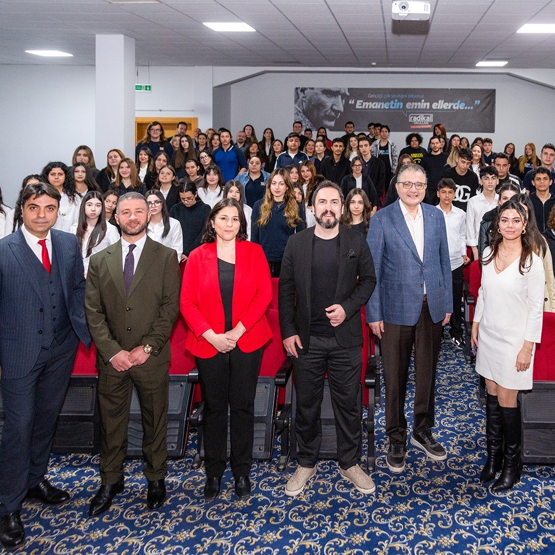 Radikal Okullarında kariyer günleri etkinliği düzenlendi

