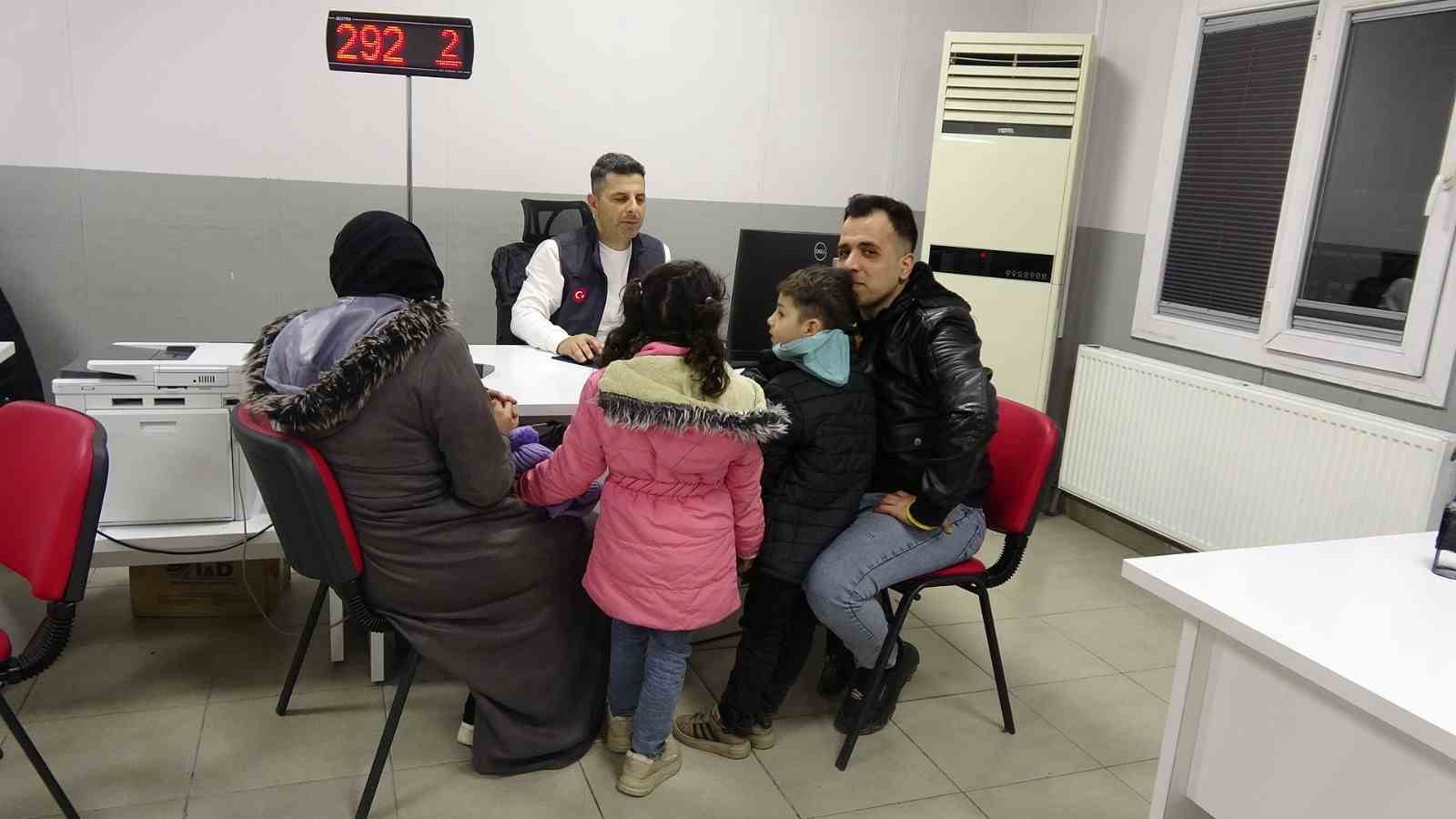 Rakka ve Deyrizor terörden arındırıldı, Suriyelilerin dönüşleri arttı
