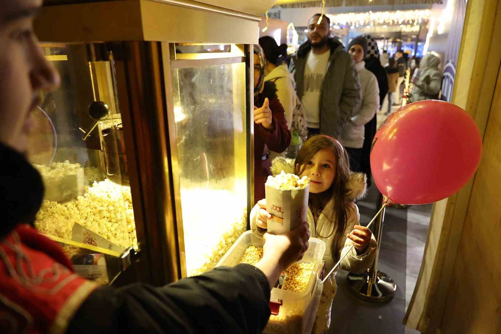 Ramazan ayında Bağcılar ışıl ışıl oldu
Ramazan ayında Bağcılar ışıl ışıl oldu